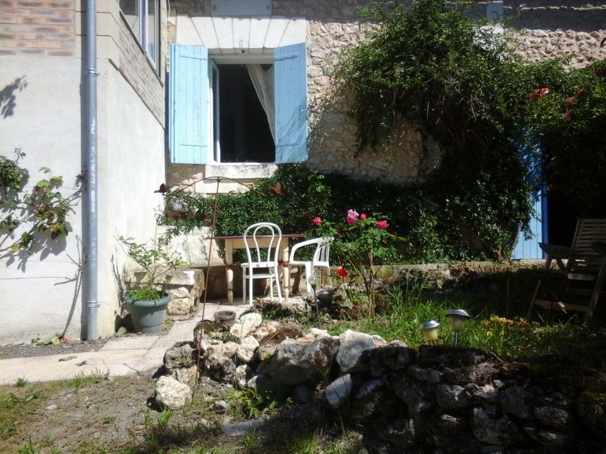 La Maison Bleue Brantome Bagian luar foto
